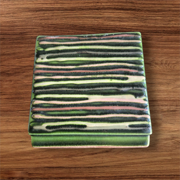 Vintage The Bennetts California Art Pottery Green Rag Rug # 404 MCM Vase Signed - Picture 4 of 9